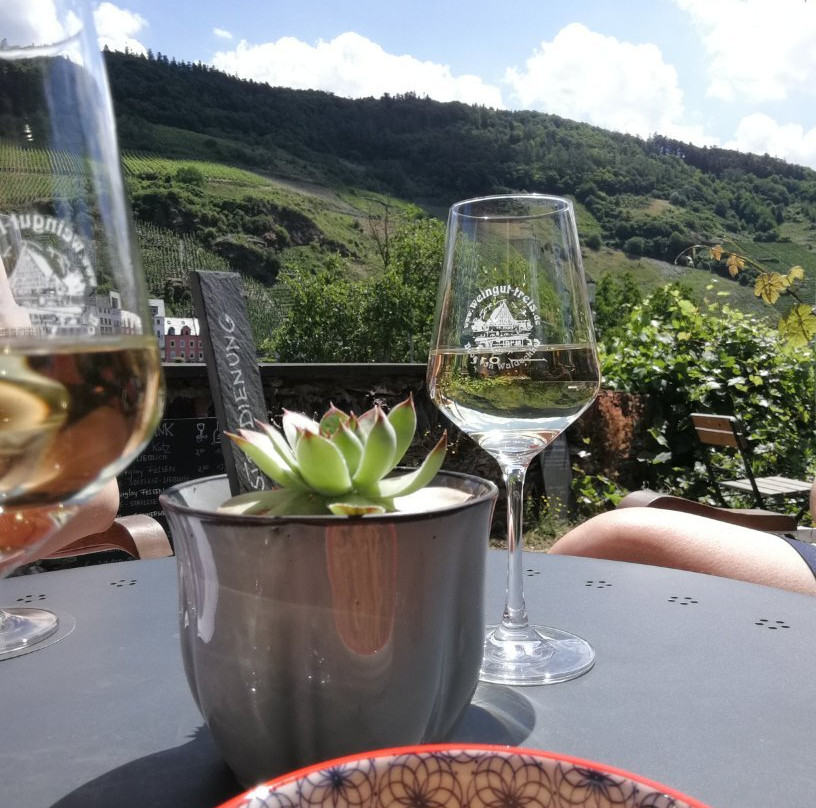 Weingut Treis-Zell (Mosel)必去景点