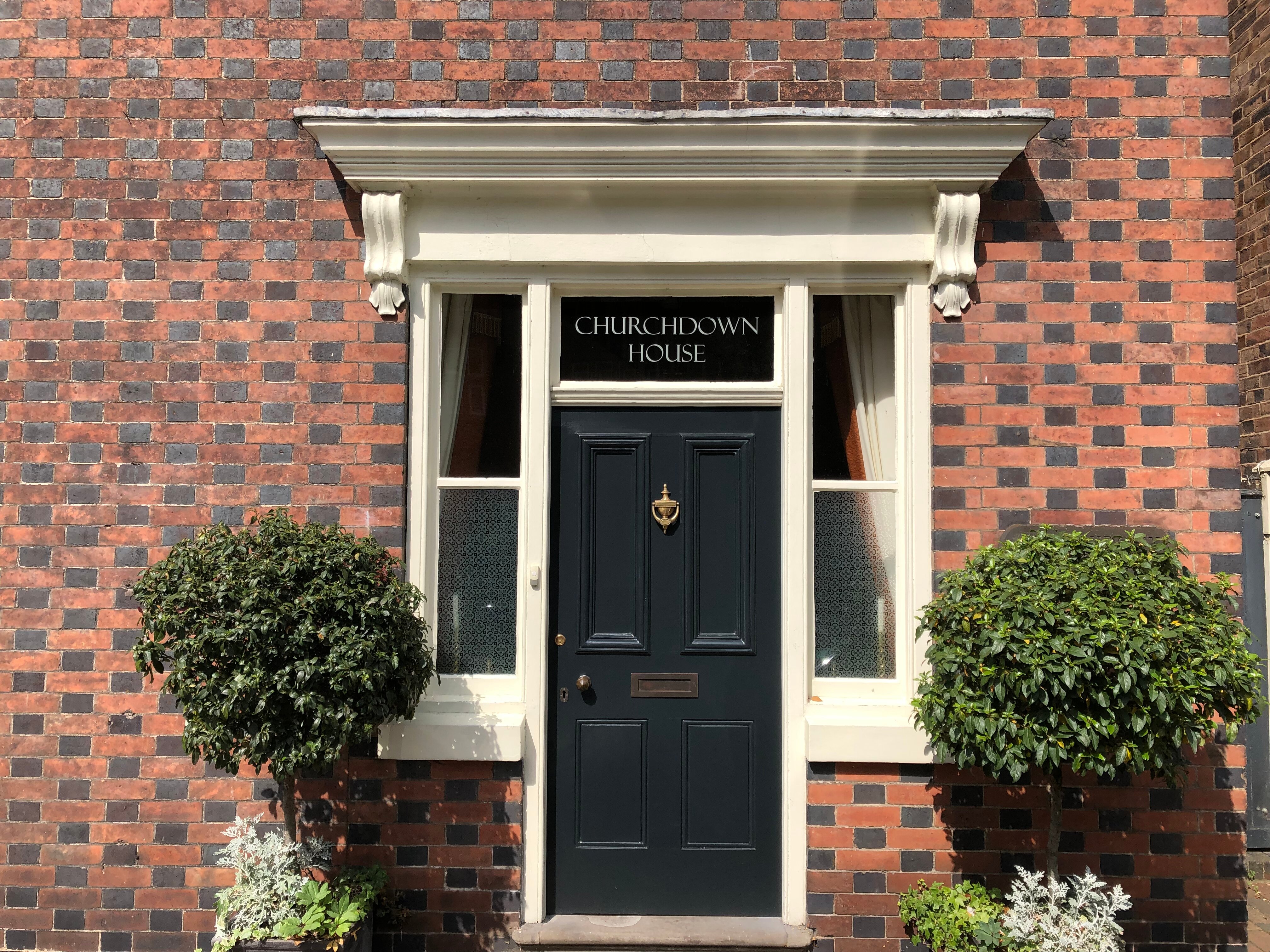 Churchdown House-官方