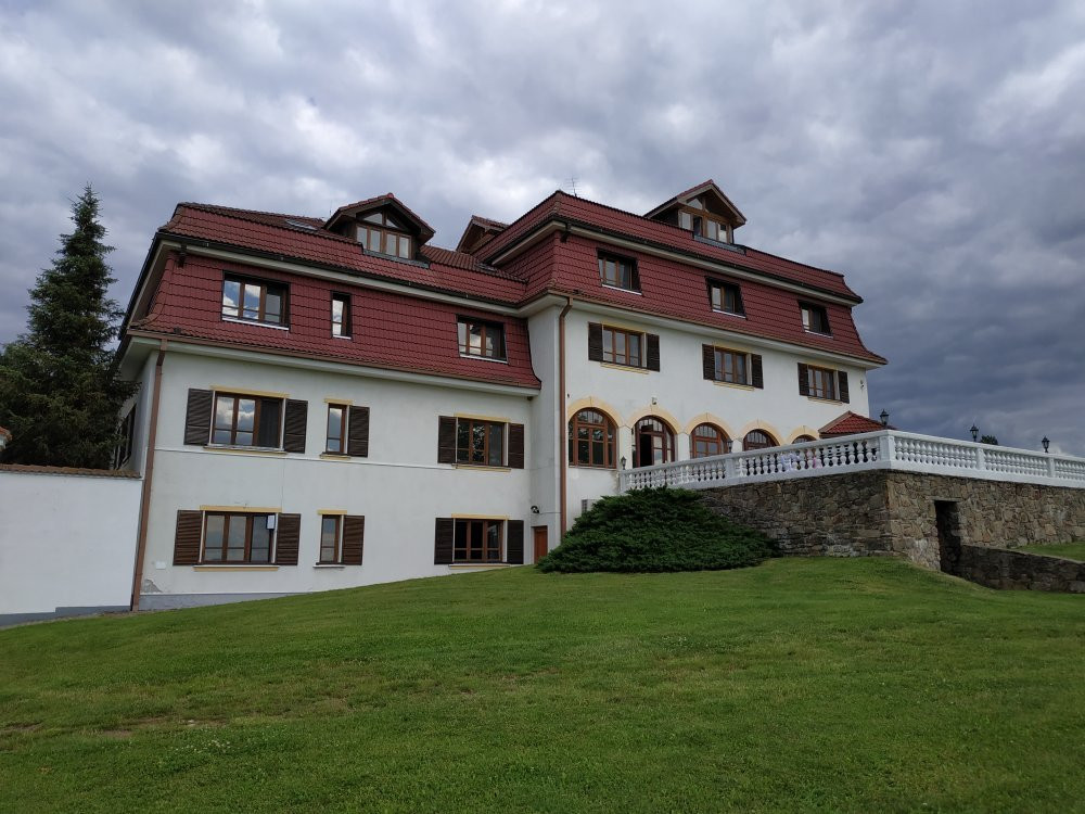 Naceradec旅游攻略图片