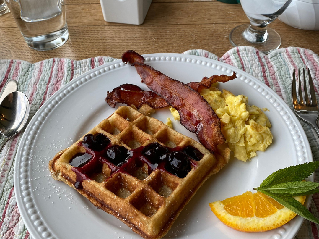 黄铜灯笼酒店主图