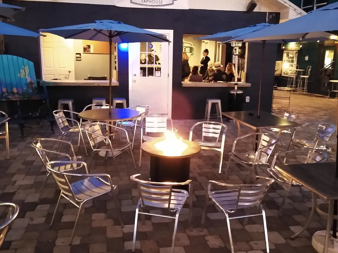 The Village Courtyard-Gulfport必去景点