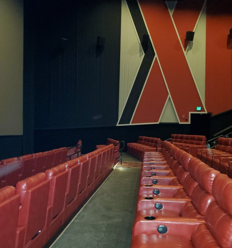 Xscape Theatres Riverview 14-Riverview必去景点