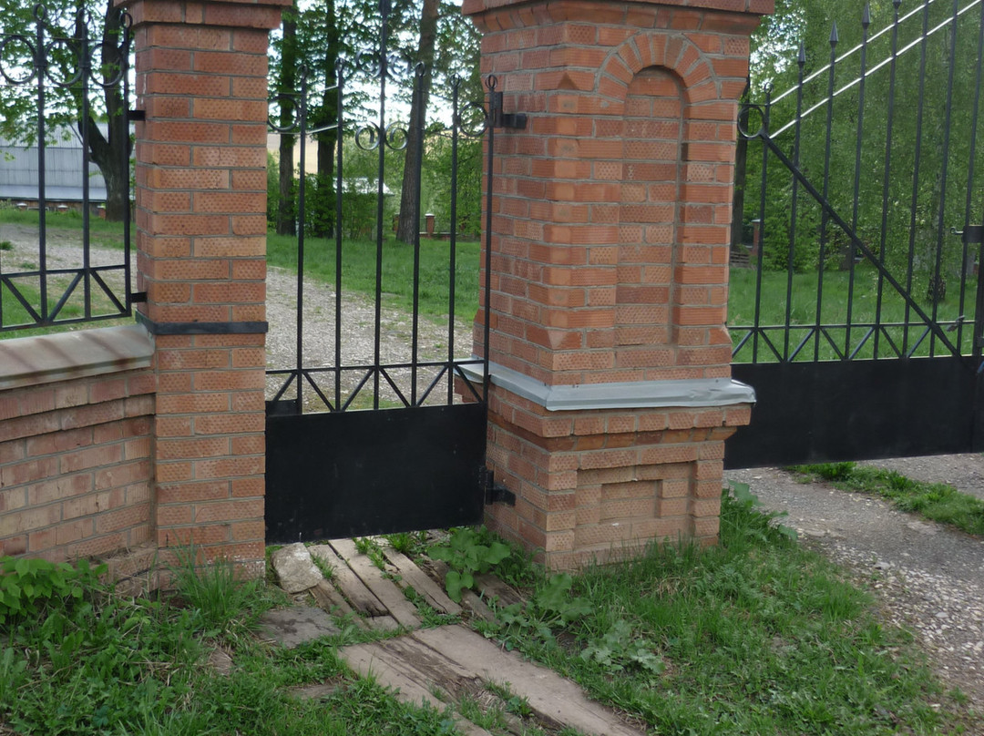 Church of the Intercession of the Holy Virgin-Bakharevka必去景点