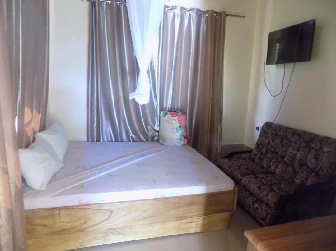 KILIMANJARO CLIMBING TOURS-石头城必去景点