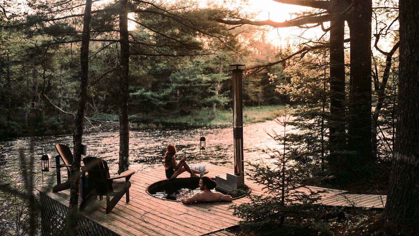 Trout Point Lodge of Nova Scotia-官方