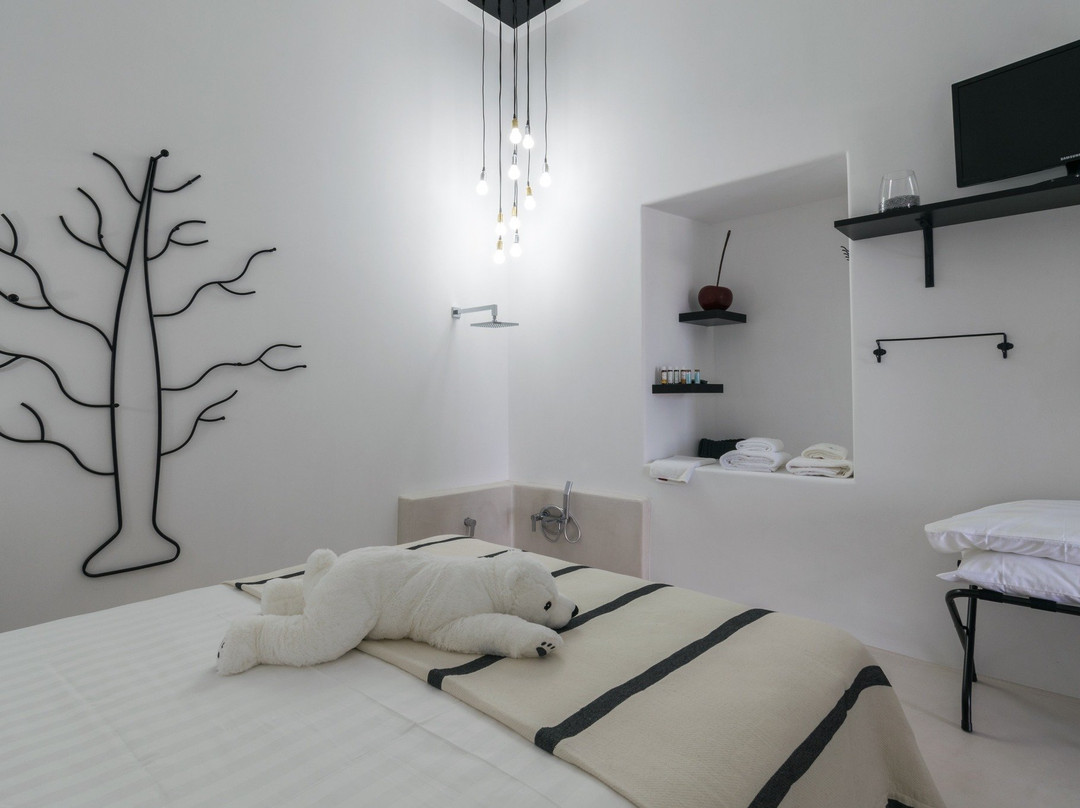 milos accommodations景点图片