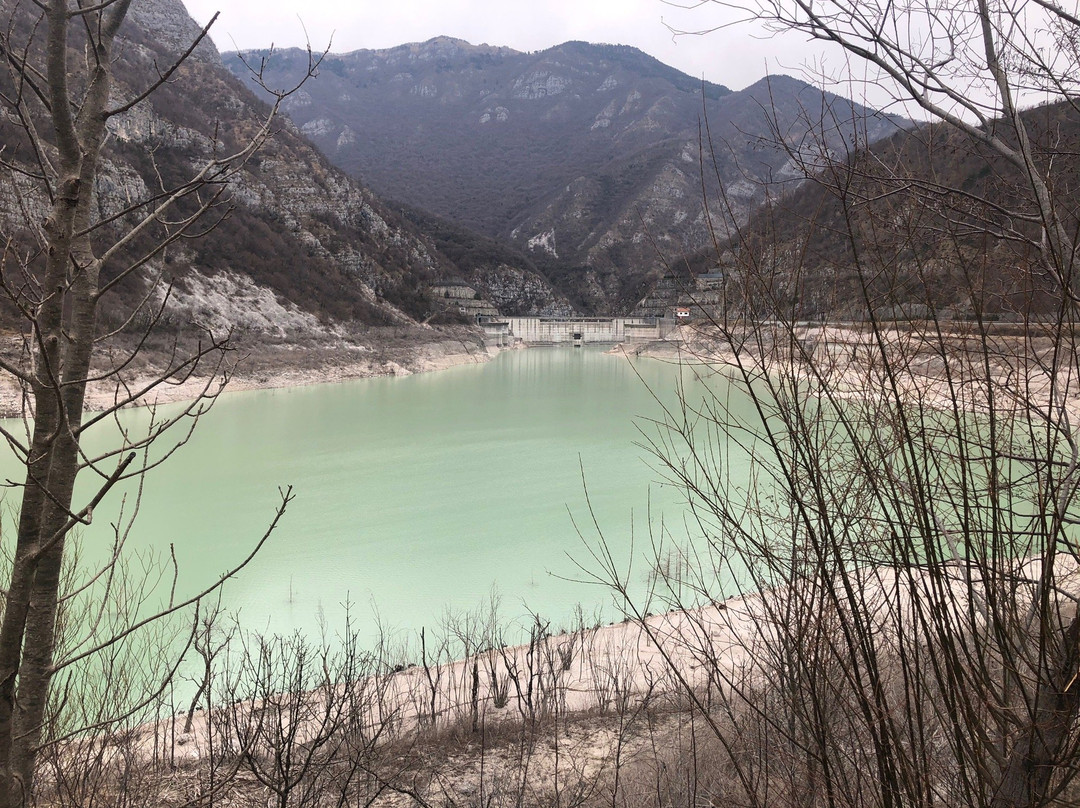Lago di Ravedis景点图片