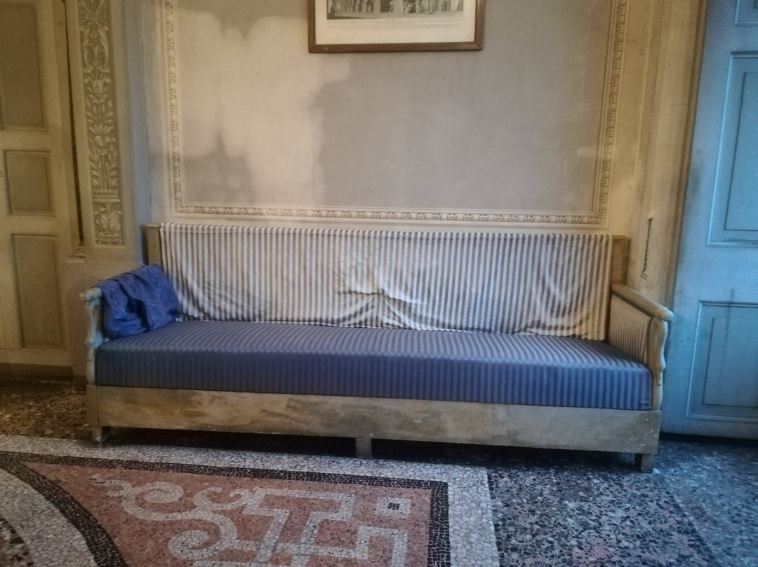 Villa Antona Traversi-Meda必去景点
