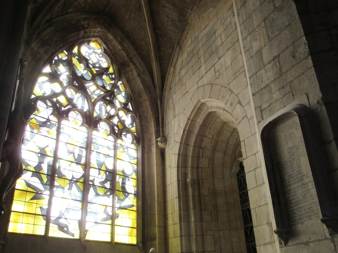 Cathédrale Saint-Cyr-et-Sainte-Julitte景点图片