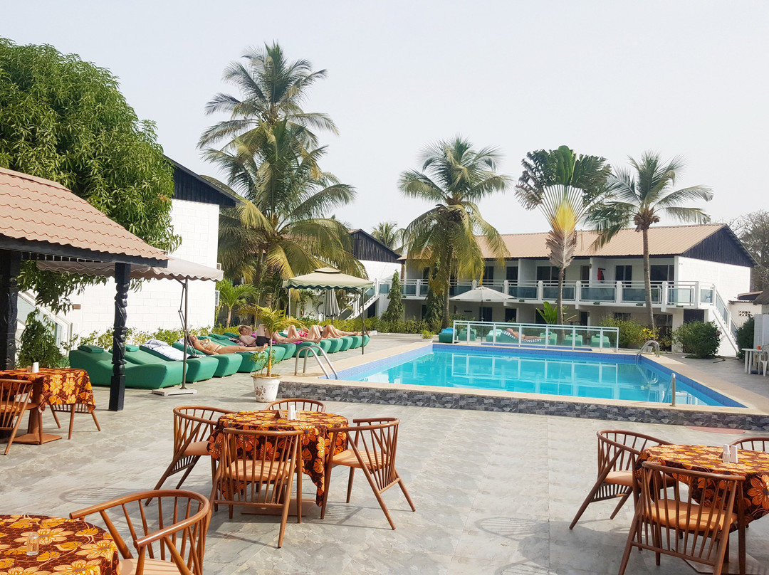 Bungalow Beach Hotel主图