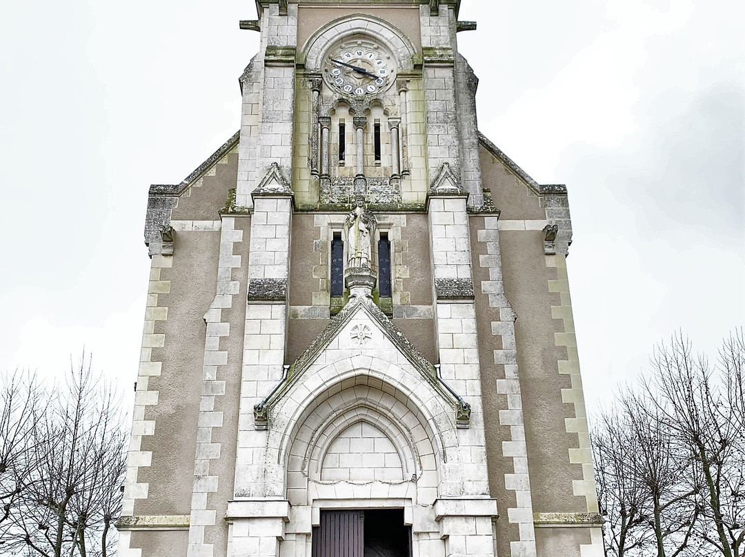 Eglise Saint Hilaire-Montilliers必去景点