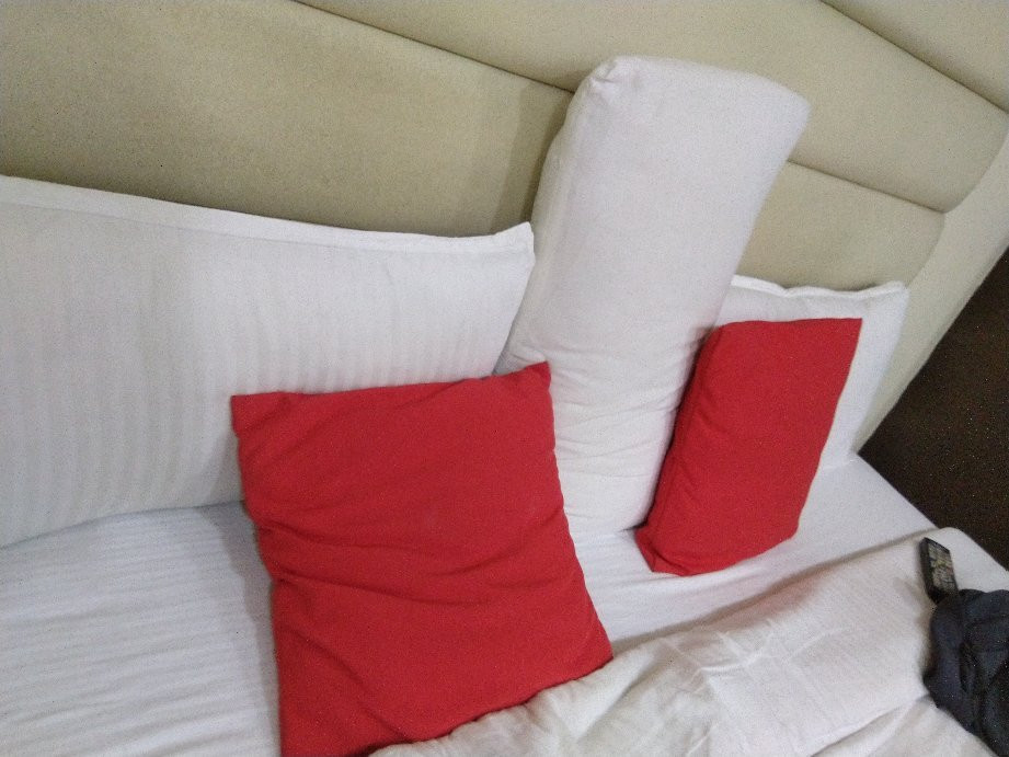Hotel Avirat Inn