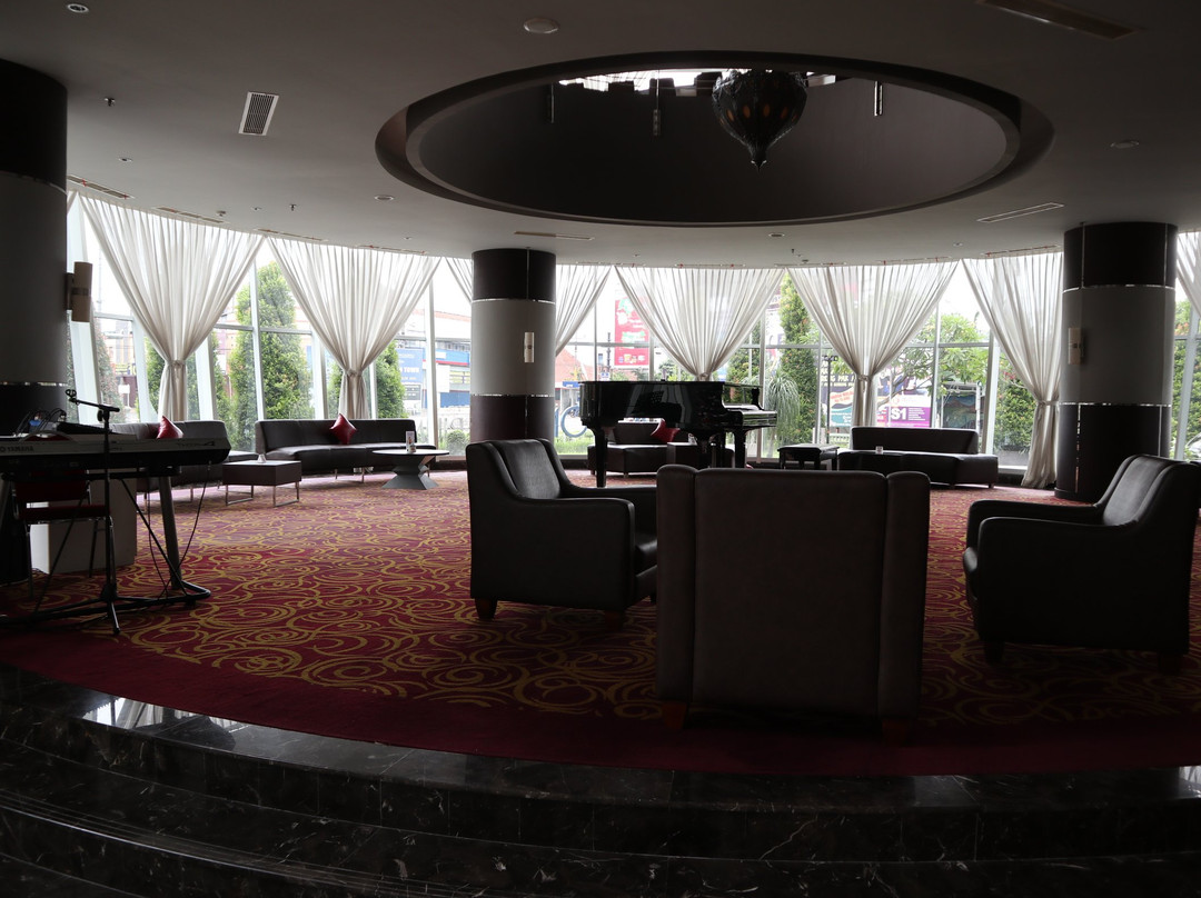 阿斯顿纳文帝国酒店主图