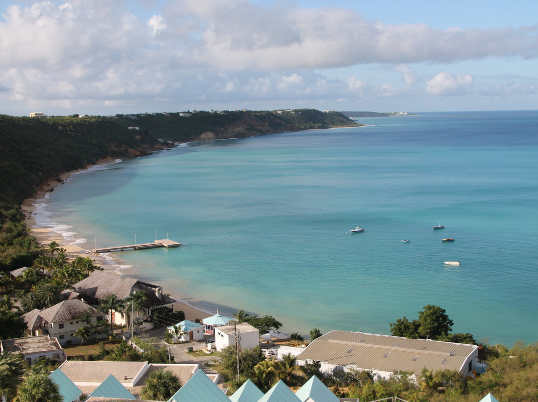 Crocus Bay Beach-The Valley必去景点