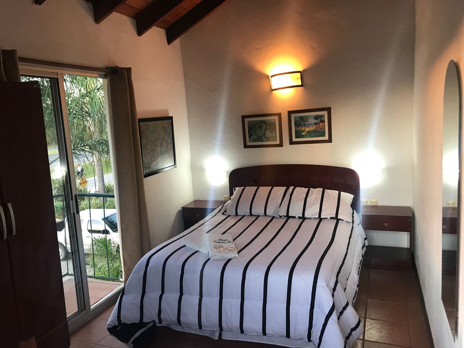 Hotel Niagara Inn-官方
