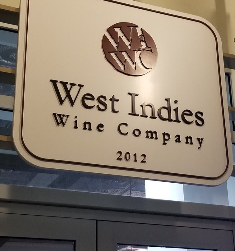 West Indies Wine Company-Camana Bay必去景点
