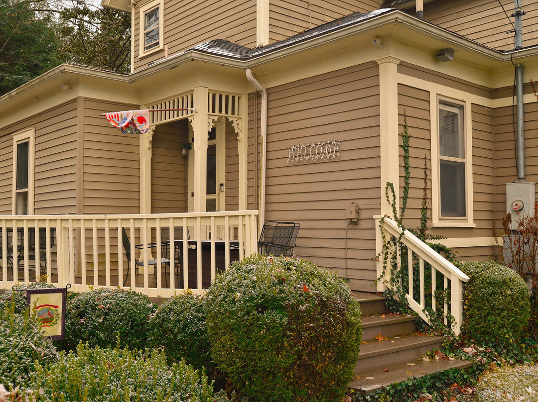 The Historic Morris Harvey House Inn主图