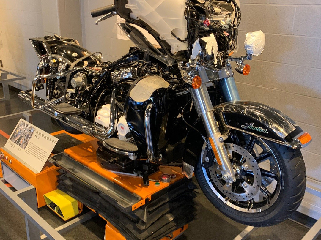 Harley-Davidson Vehicle Operations Tour Center & Gift Shop景点图片