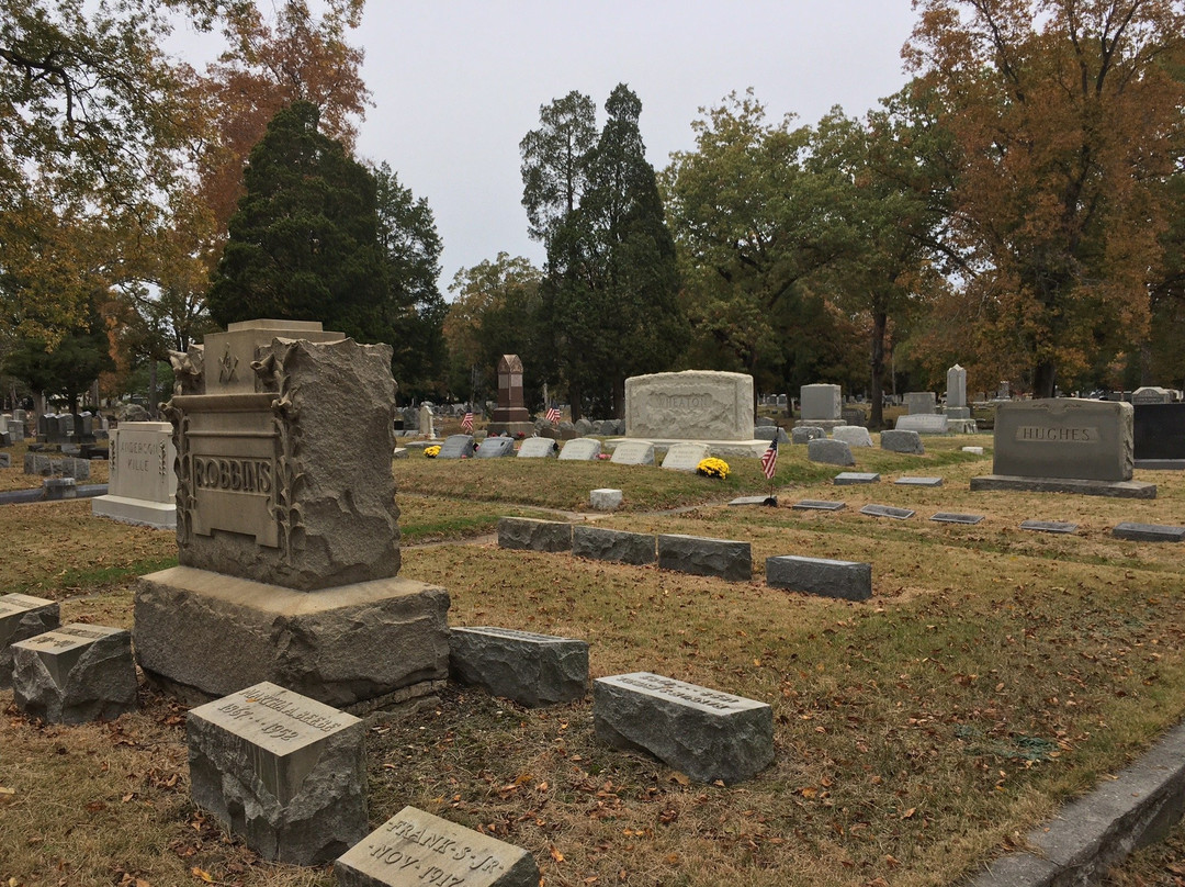 Mount Pleasant Cemetery景点图片