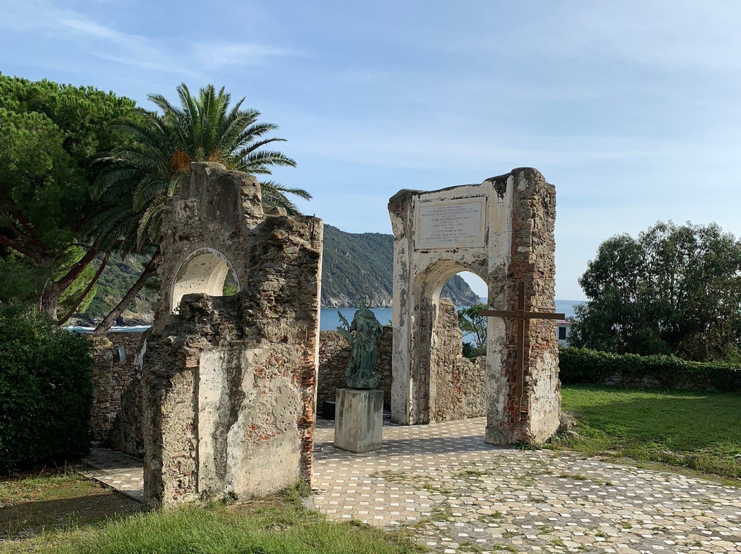 Chiesa di San Niccolo-东塞斯特里必去景点