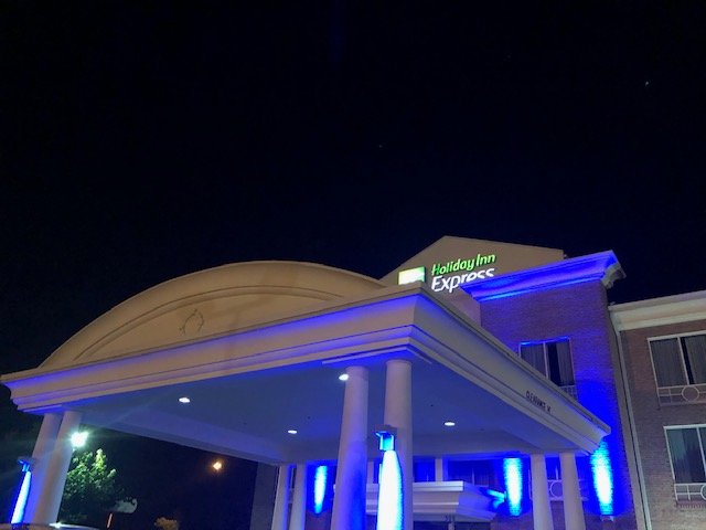 Holiday Inn Express & Suites London, an IHG hotel-浴室