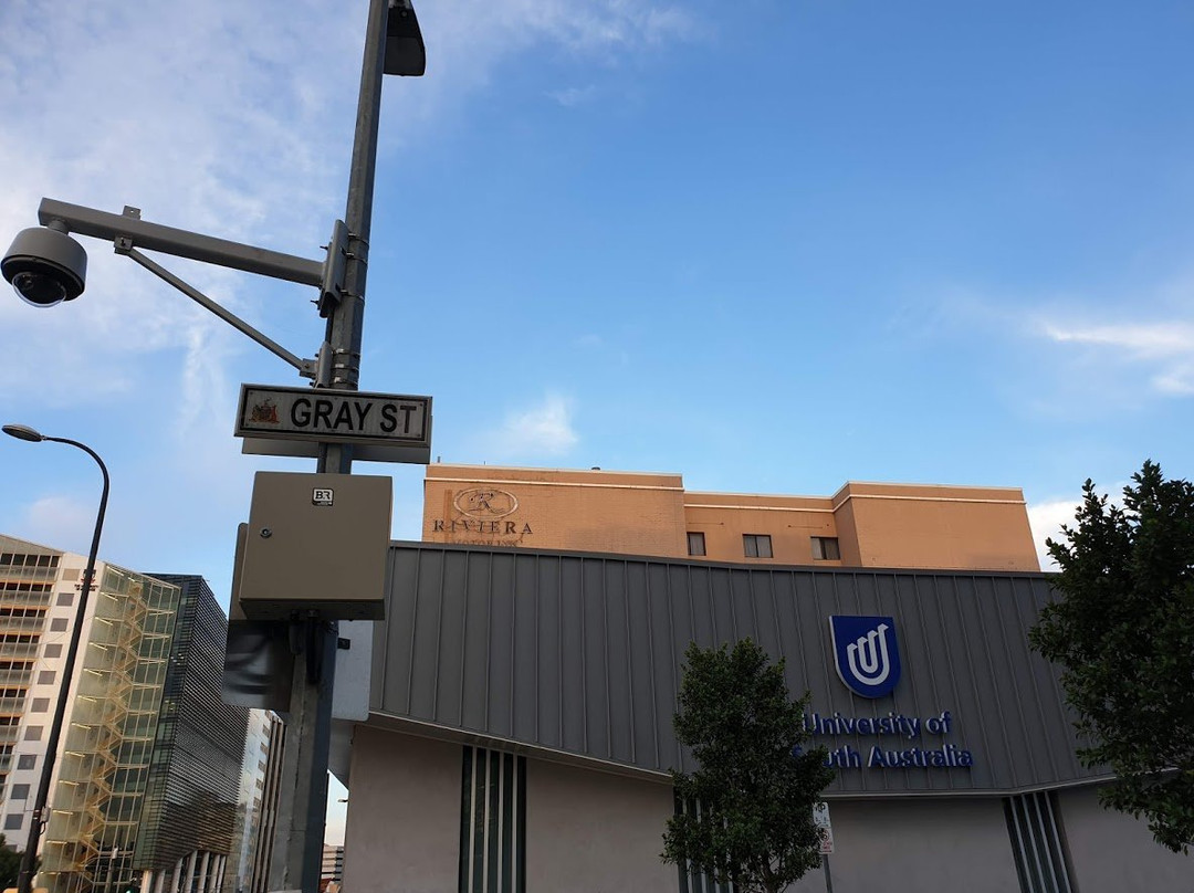 阿德莱德海滨凯富酒店主图