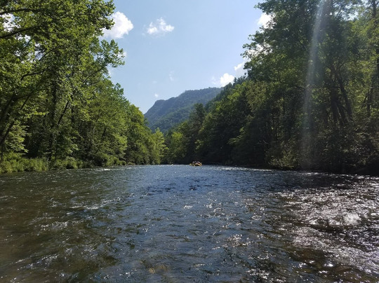 Raging Rivers Rafting Company-布赖森城必去景点