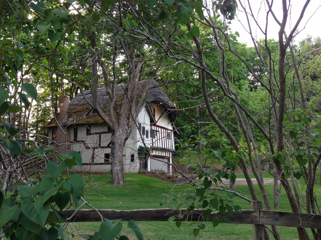 Applecore Cottage景点图片