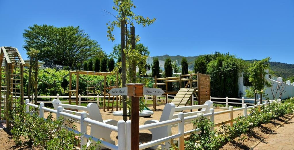 Val Du Charron Wine & Leisure Estate主图