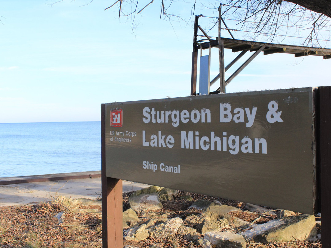 Sturgeon Bay Ship Canal North Pierhead Light景点图片