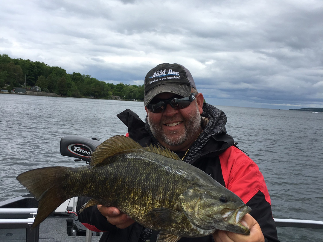 Tite Line Fishing Charters-斯特金贝必去景点