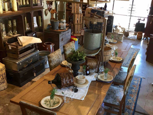 Uncommon Market and Lighting