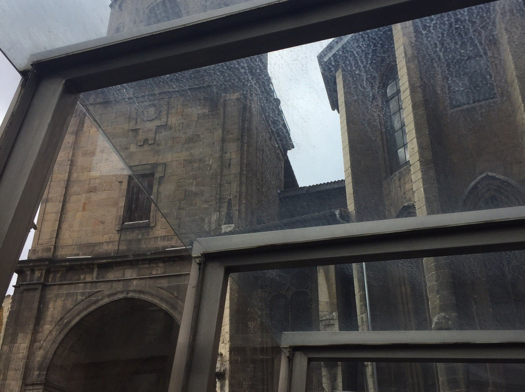 Iglesia de San Pedro Apostol景点图片