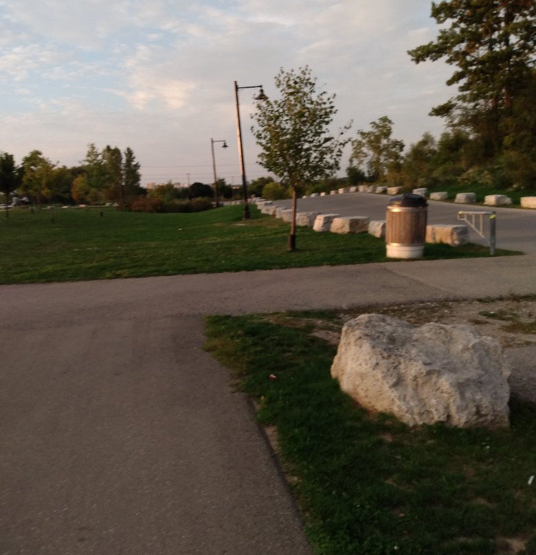 McLennan Park-基奇纳必去景点