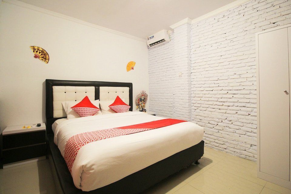 OYO 1115 Villa And Resto Kubu Selem Etnik Bali主图