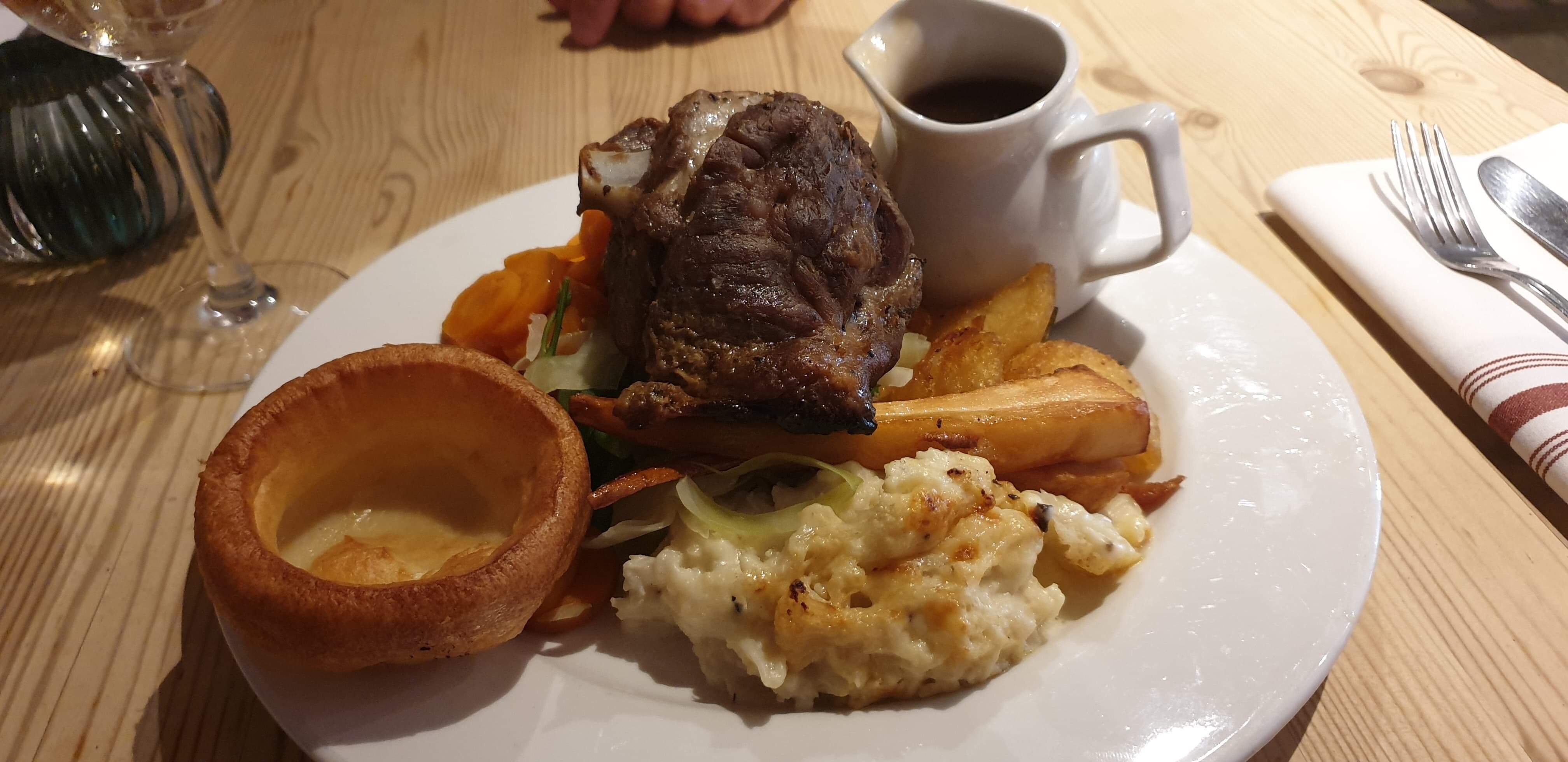 The Plough at Cadsden-餐饮