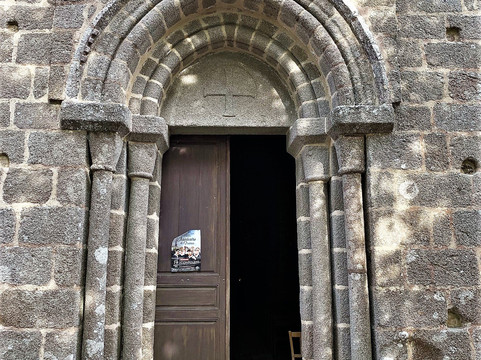 Eglise Saint-Etienne-Esse必去景点