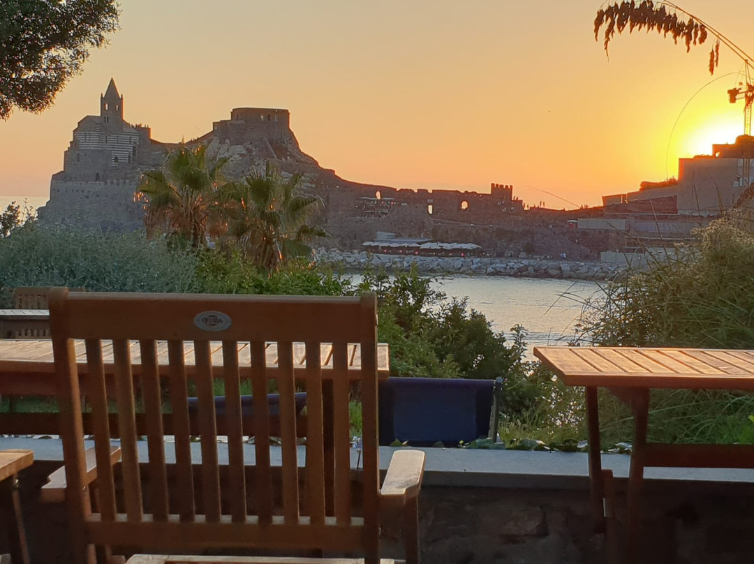 韦内雷港酒店住宿-卡萨德尔皮思卡托尔酒店
