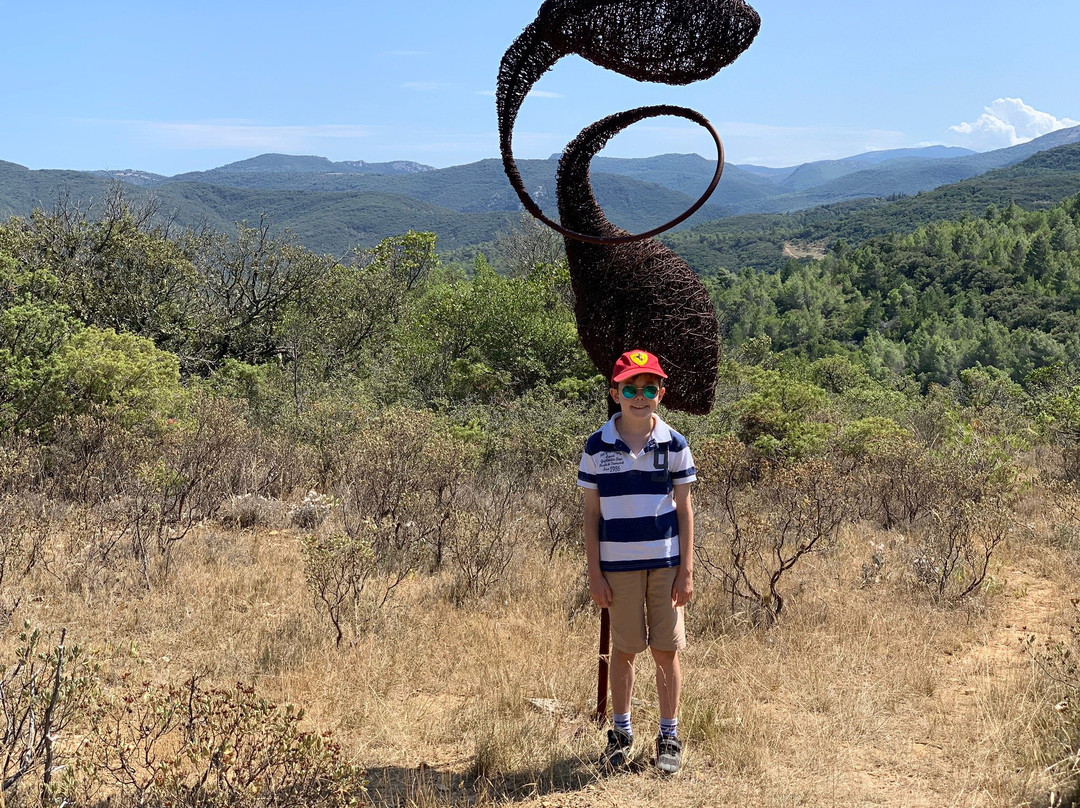 Mayronnes Sculpture Trail景点图片