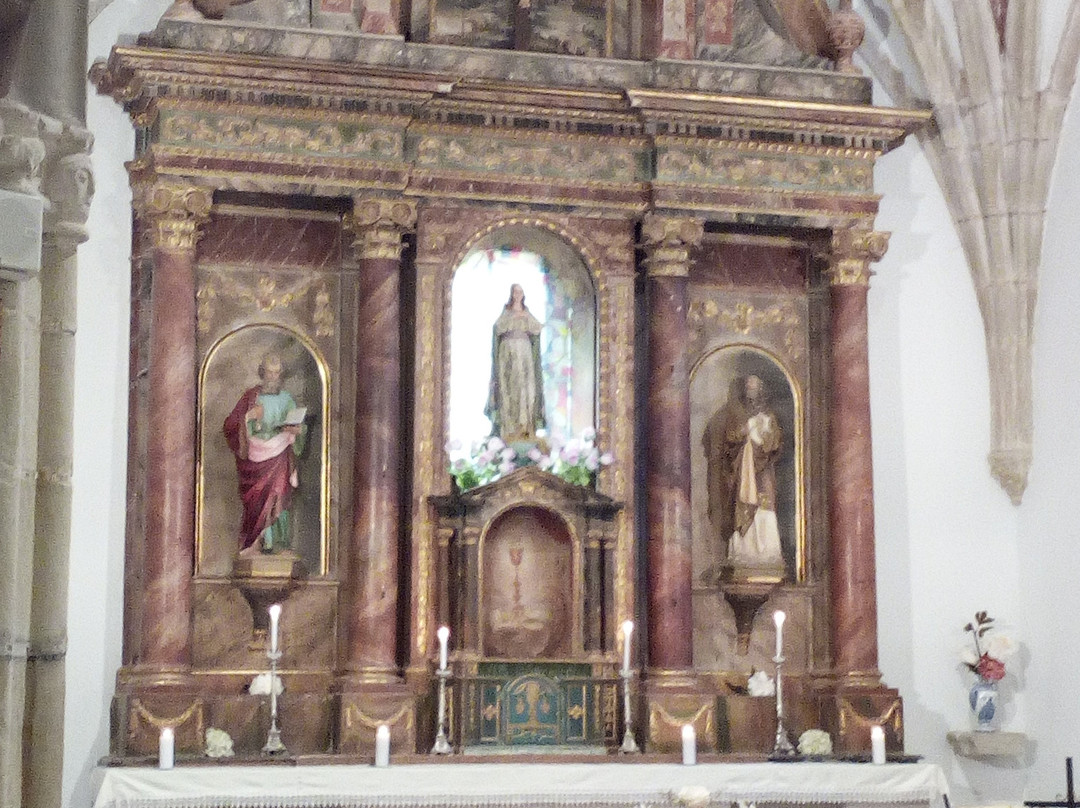 Iglesia de Santa Maria-Barcena Mayor必去景点