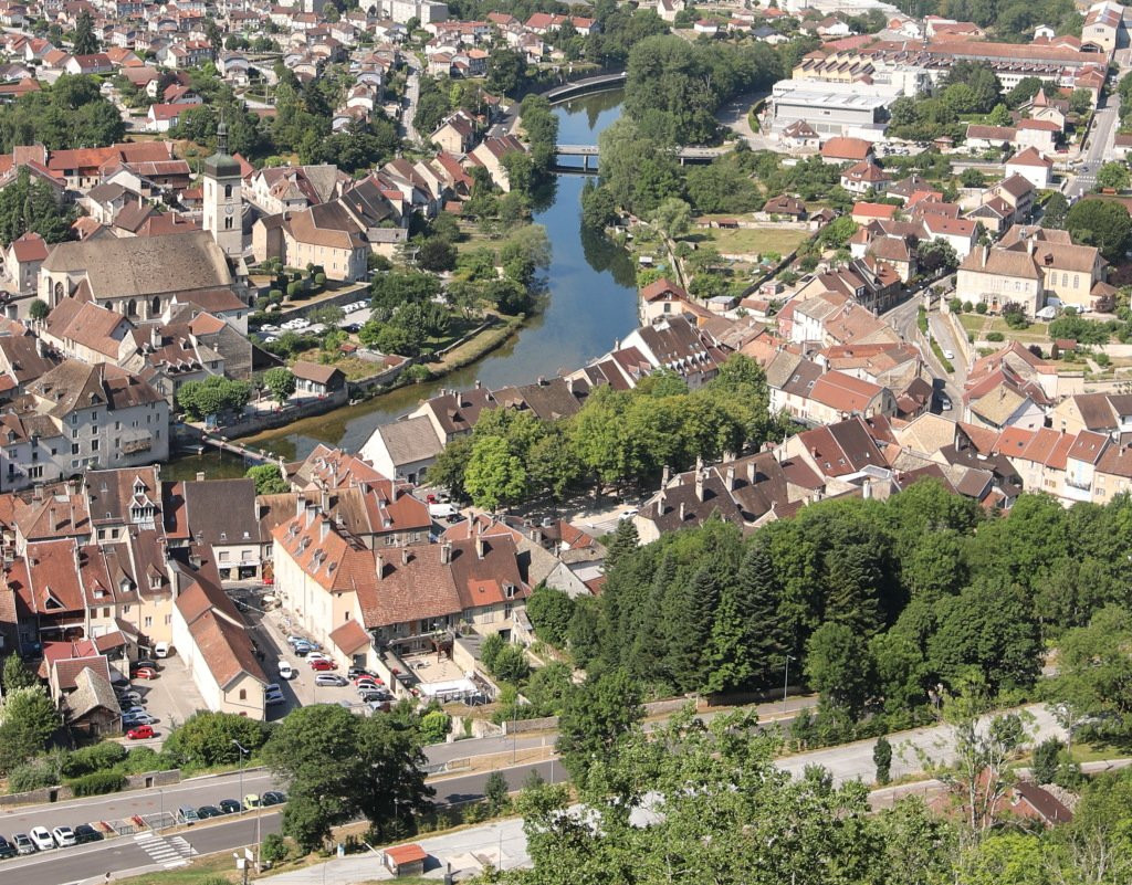 Place Courbet-Ornans必去景点