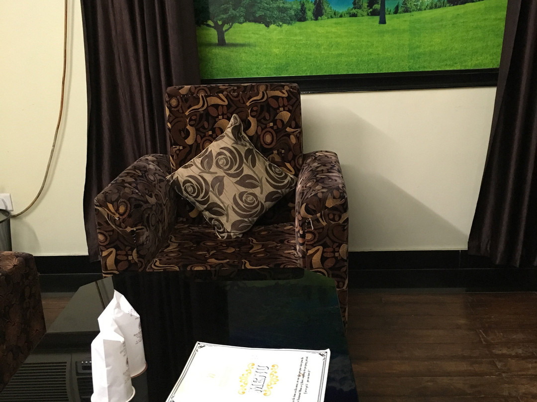 Hotel Rajhans International主图