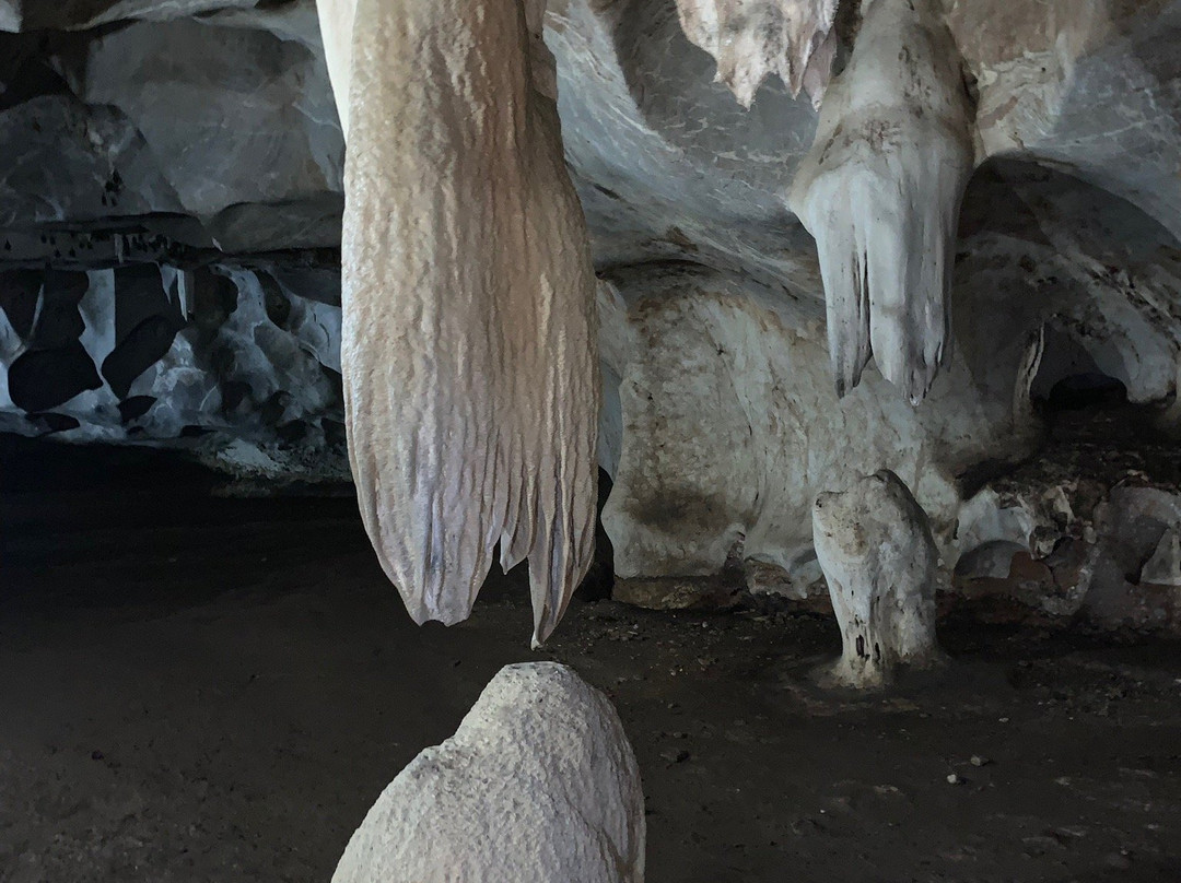 Lub Lae Cave景点图片