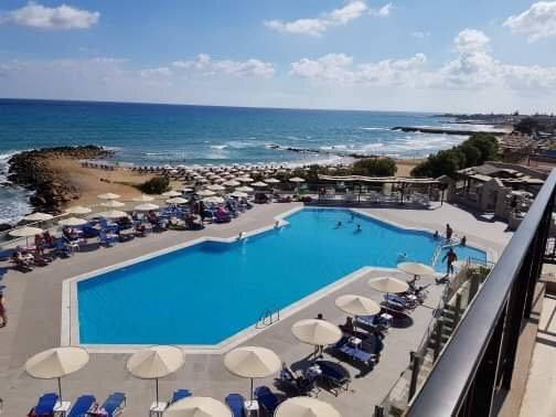 Themis Beach Hotel主图