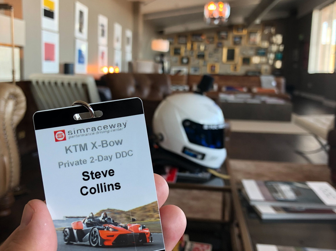 Simraceway Performance Driving Center景点图片
