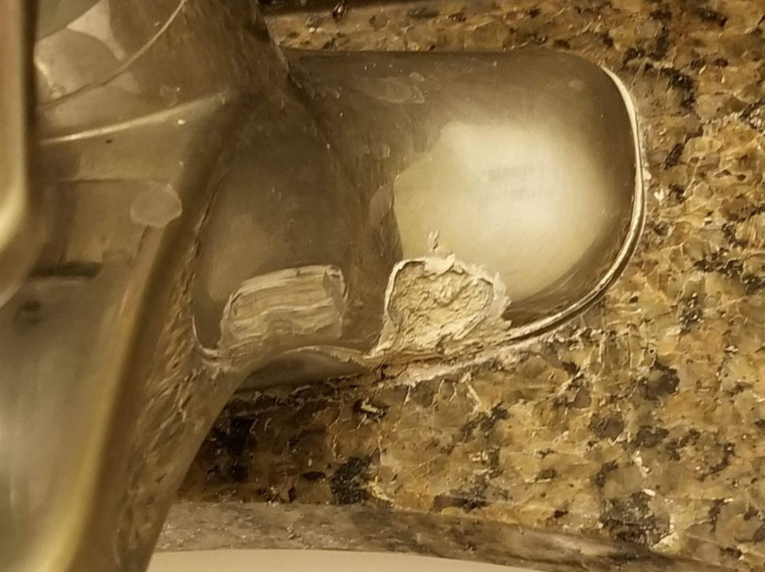 Relax Inn And Suites主图