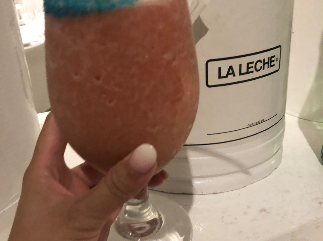 瓦拉塔港餐馆和美食-La Leche