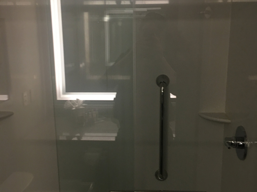 布卢明顿希尔顿逸林酒店主图