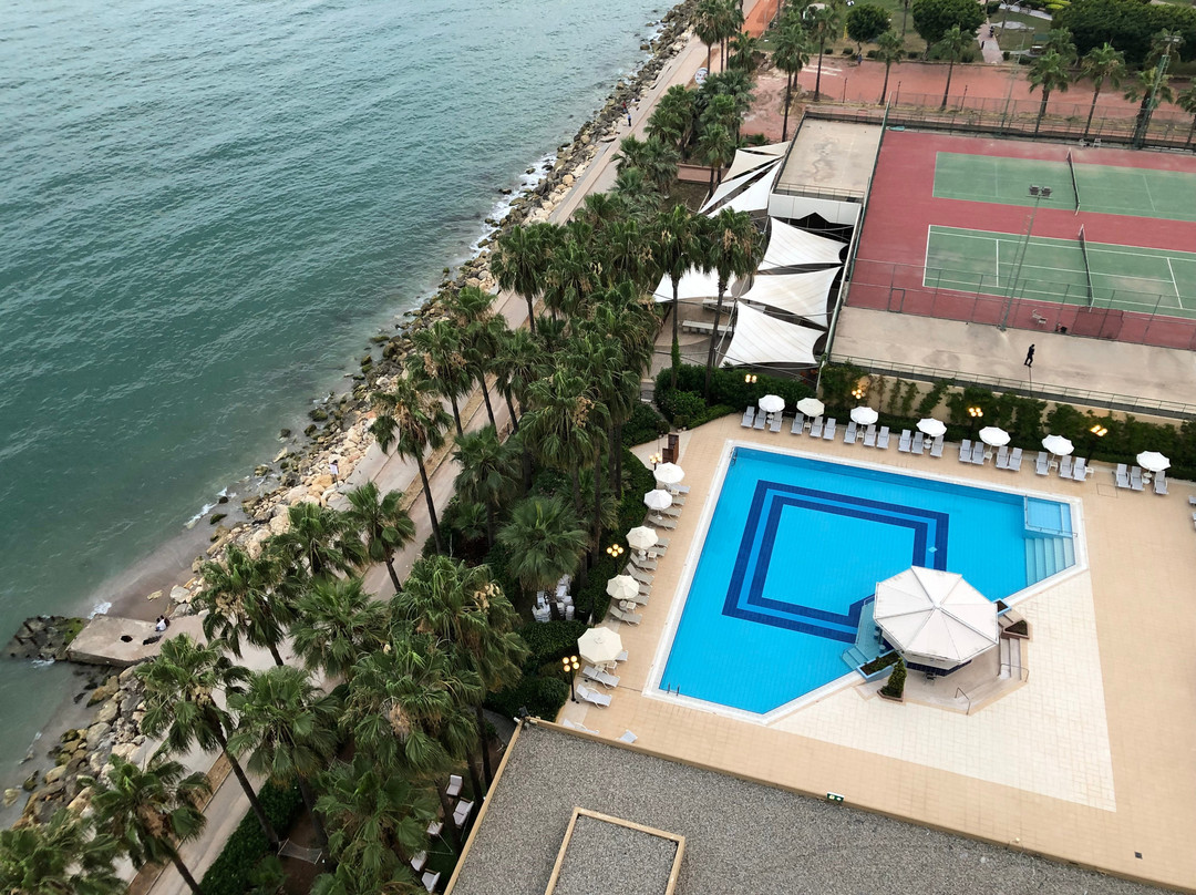 梅尔辛希尔顿酒店主图