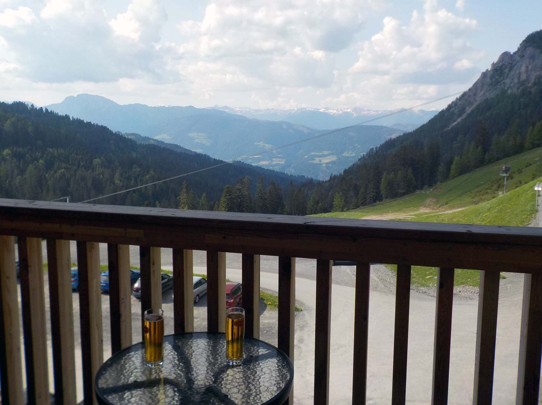 Alm Hotel Karnten主图